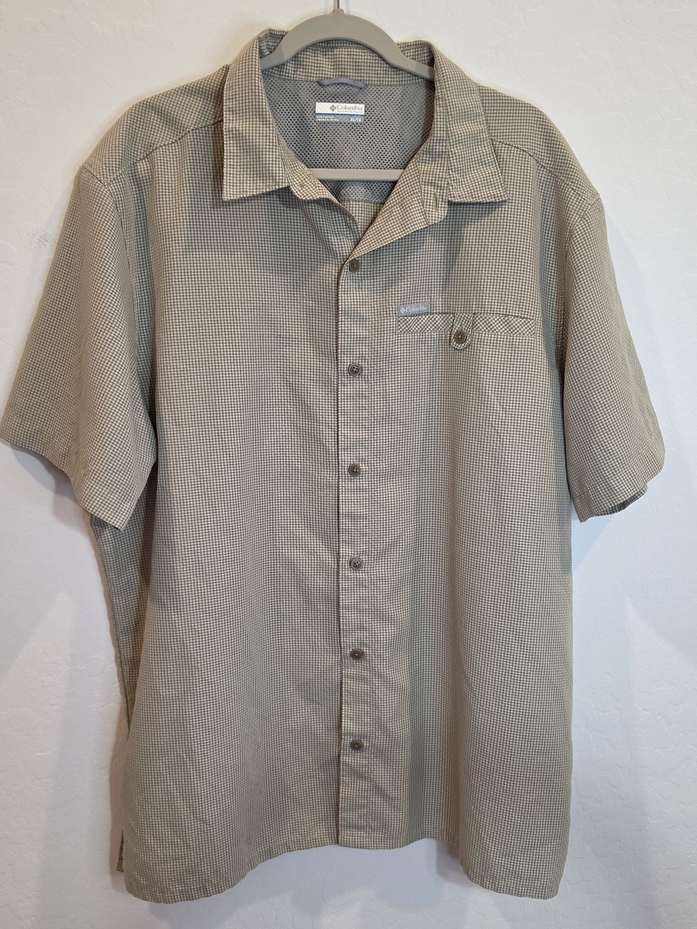 Columbia Men's Short-Sleeve Button-Up Shirt in Tan Check Size XL